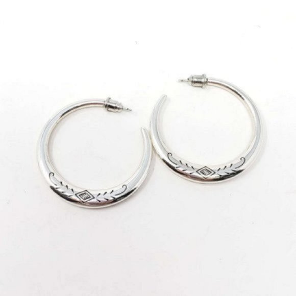 Silver Round Earings - Picture 5 of 7